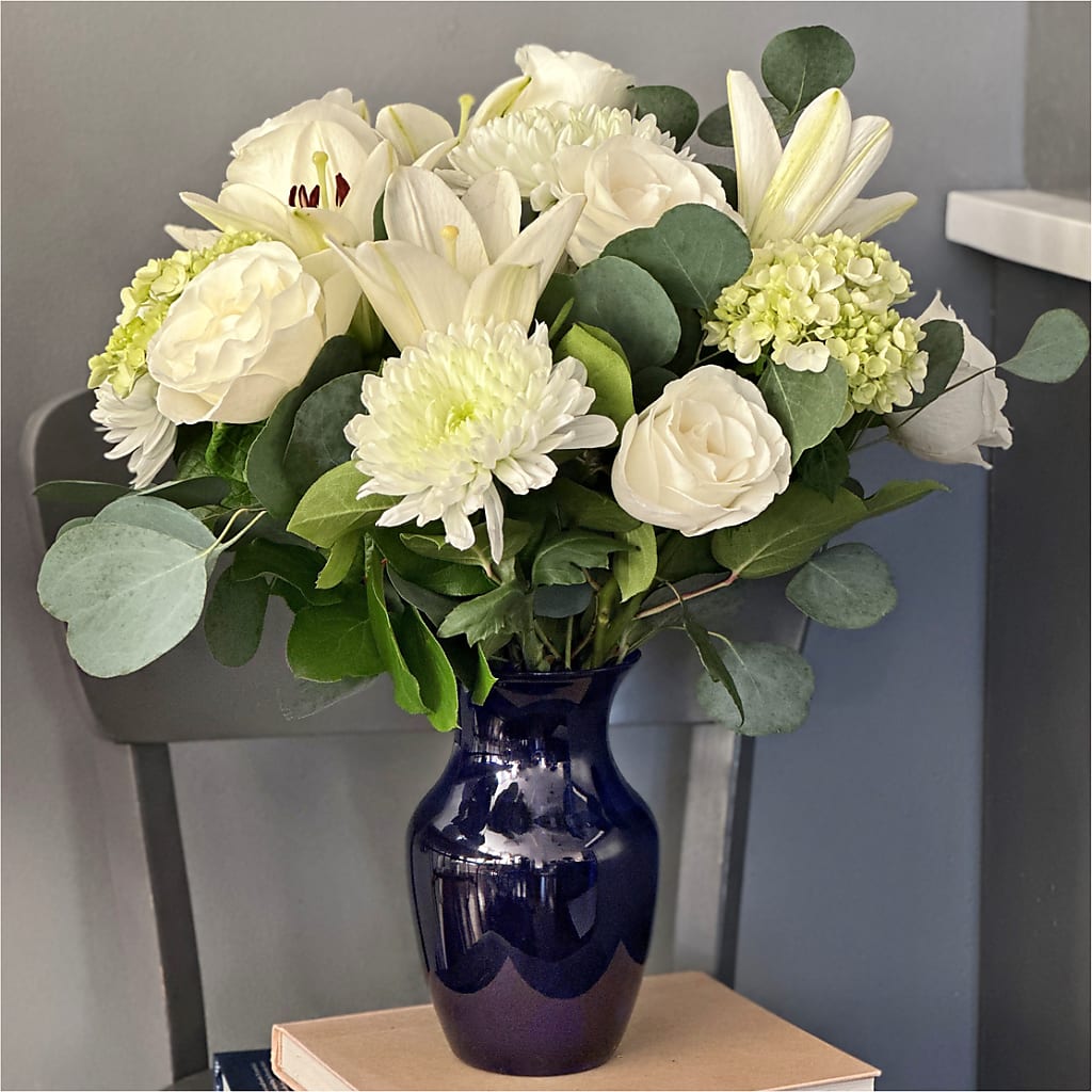 Snowy Dreams Bouquet –  Enid Floral And Gifts, Enid OK