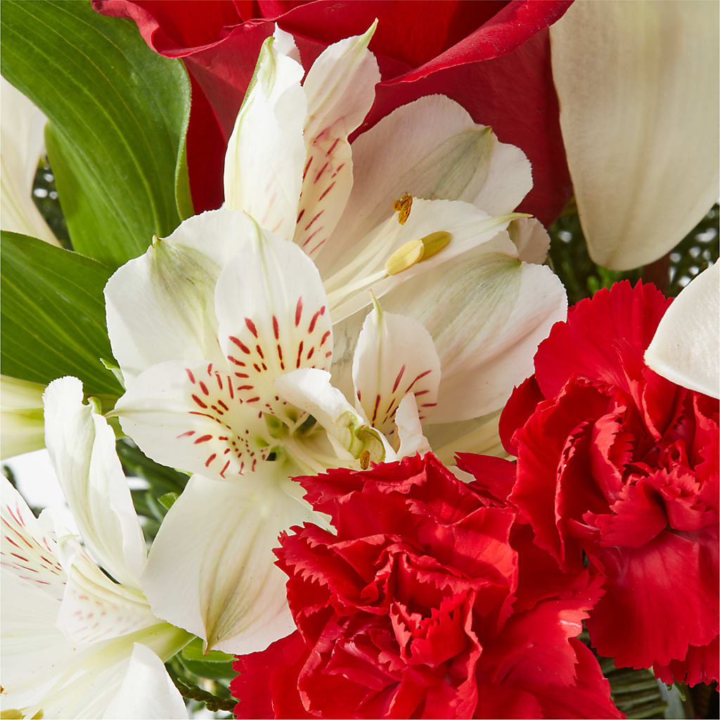 Holiday Season Bouquet –  Enid Floral And Gifts, Enid OK