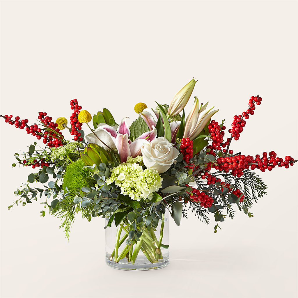 Ramo de bayas y flores brillantes